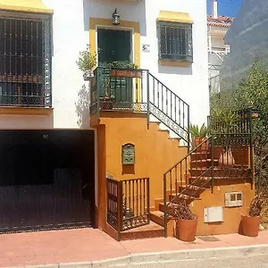 Excelente Habitación En Bonita Y Tranquila Casa En Pueblo Habitación en casa particular